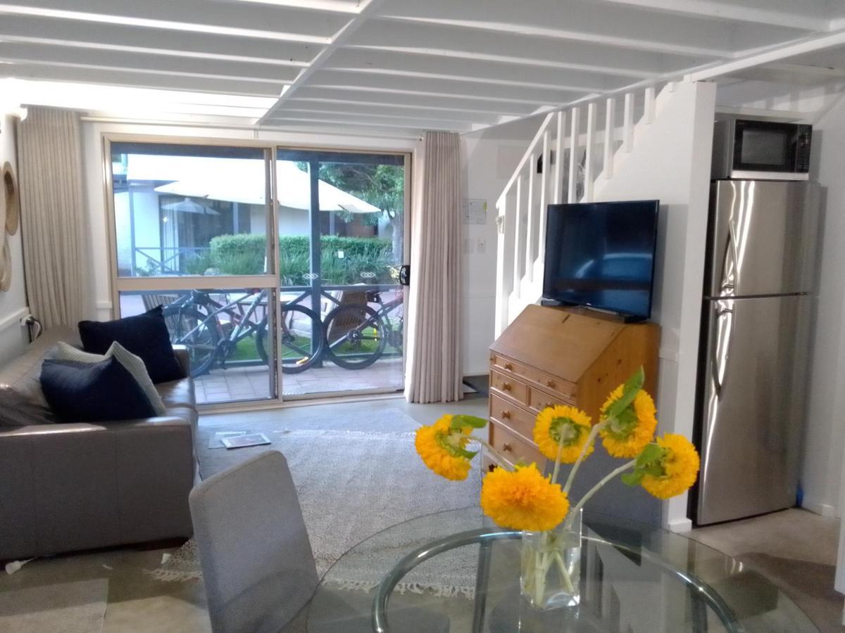 Bay Village Resort Дансборо Экстерьер фото