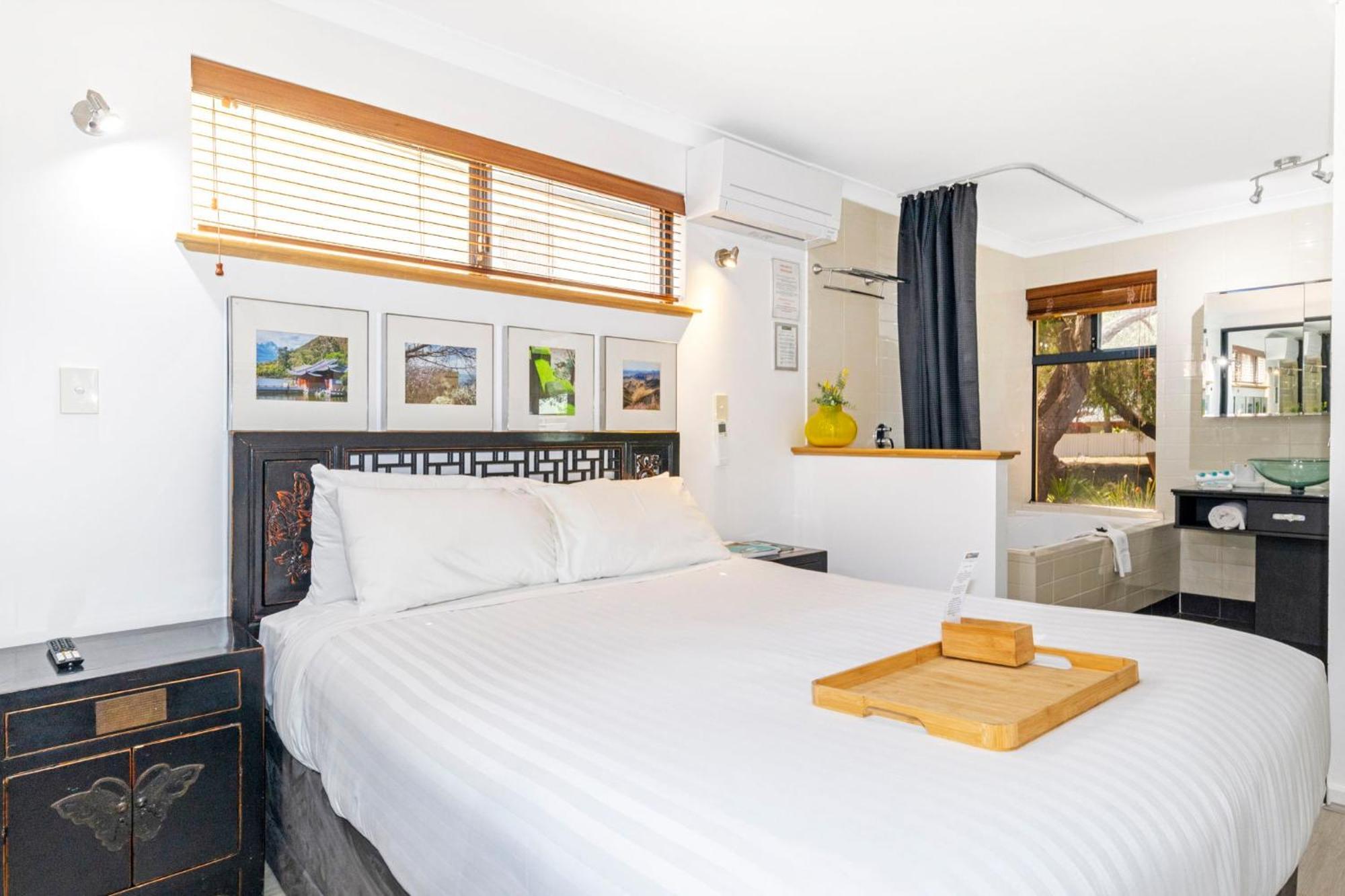 Bay Village Resort Дансборо Экстерьер фото
